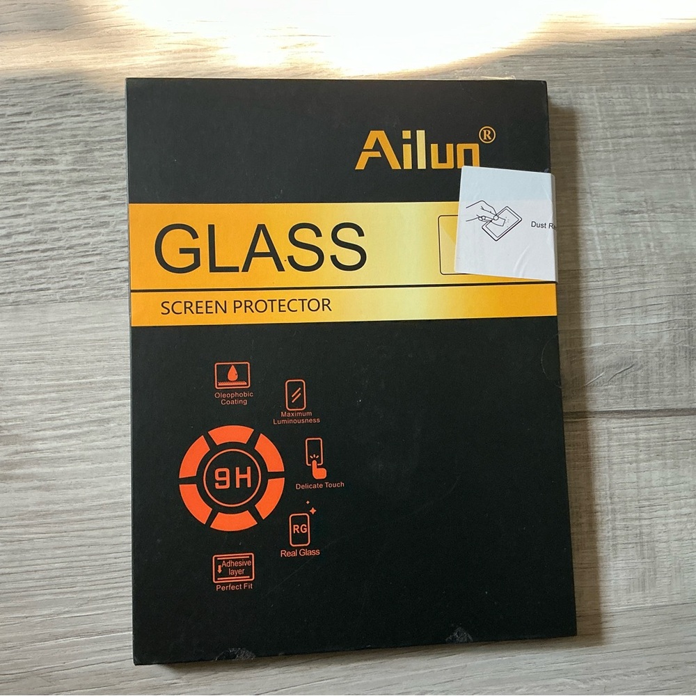 Ailun Tempered Glass Screen Protector 2 Pack iPad 9.5 x 7”